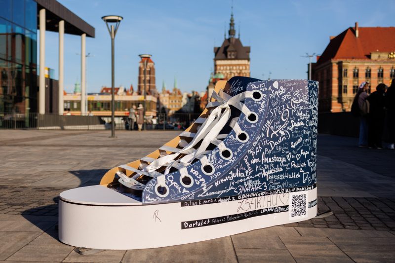 Regulamin Konkursu „Niebieskie Trampki – ConnectiOn”